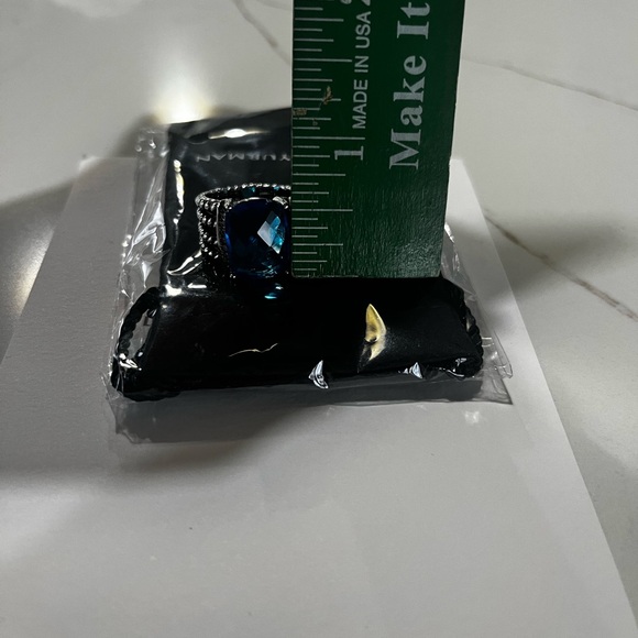 DAVID YURMAN Wheaton Blue Topaz Ring - Picture 5 of 14